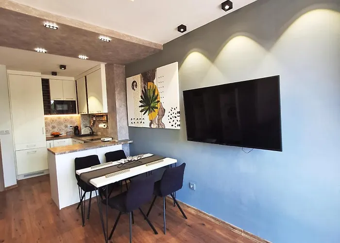 Cloud 6 -top Center,360° View,free Private Parking Apartment *