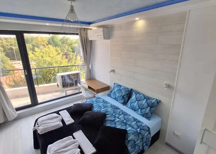 Apartment Cloud 6 -top Center,360° View,free Private Parking