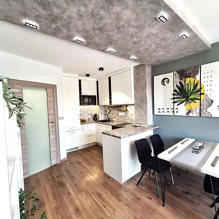 Cloud 6 -top Center,360° View,free Private Parking Appartement